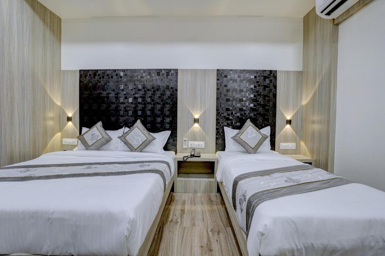Hotel Arts International Мумбаи Экстерьер фото