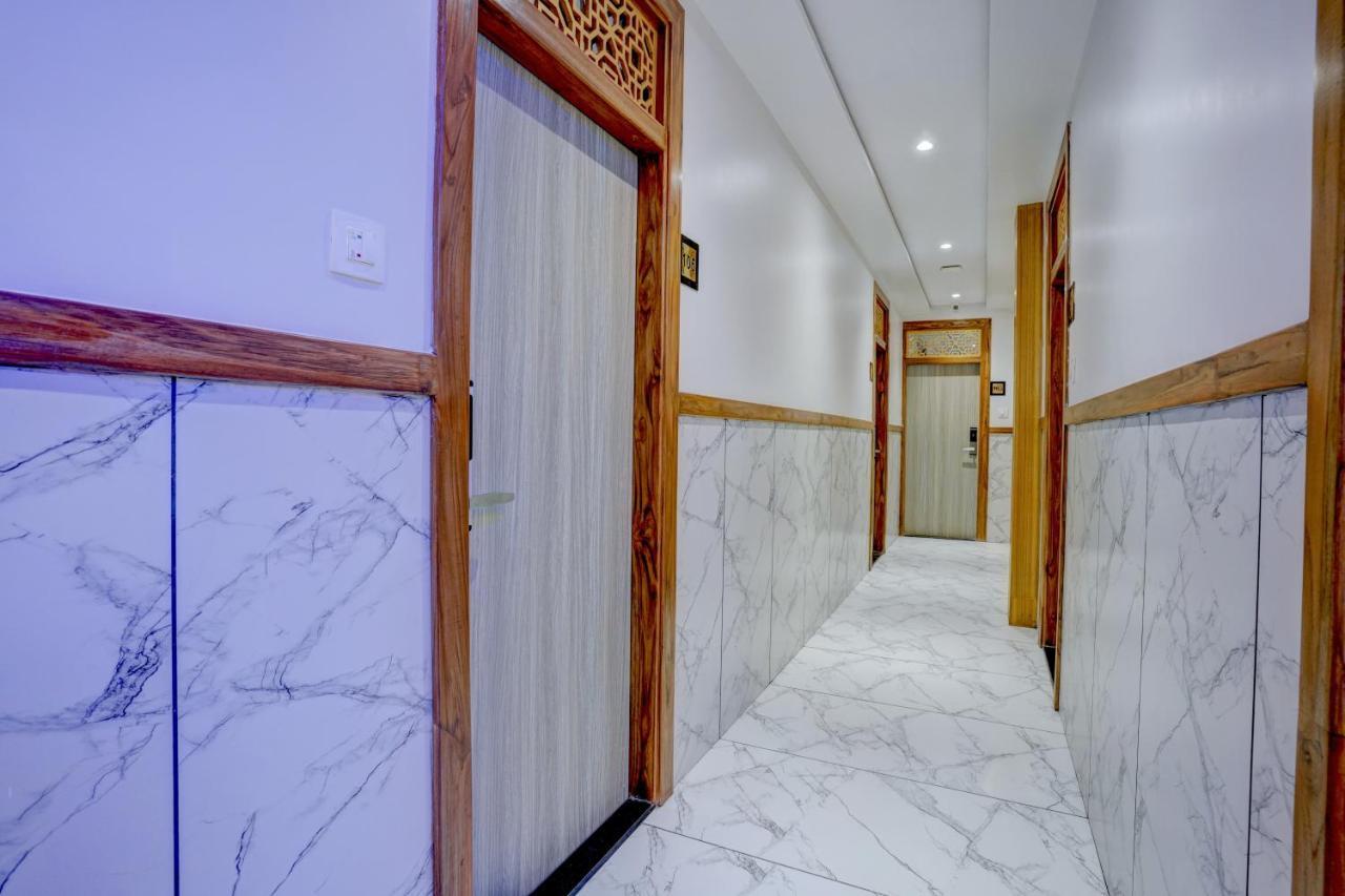 Hotel Arts International Мумбаи Экстерьер фото