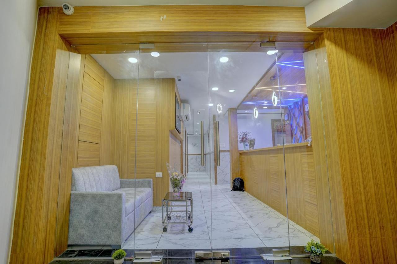 Hotel Arts International Мумбаи Экстерьер фото