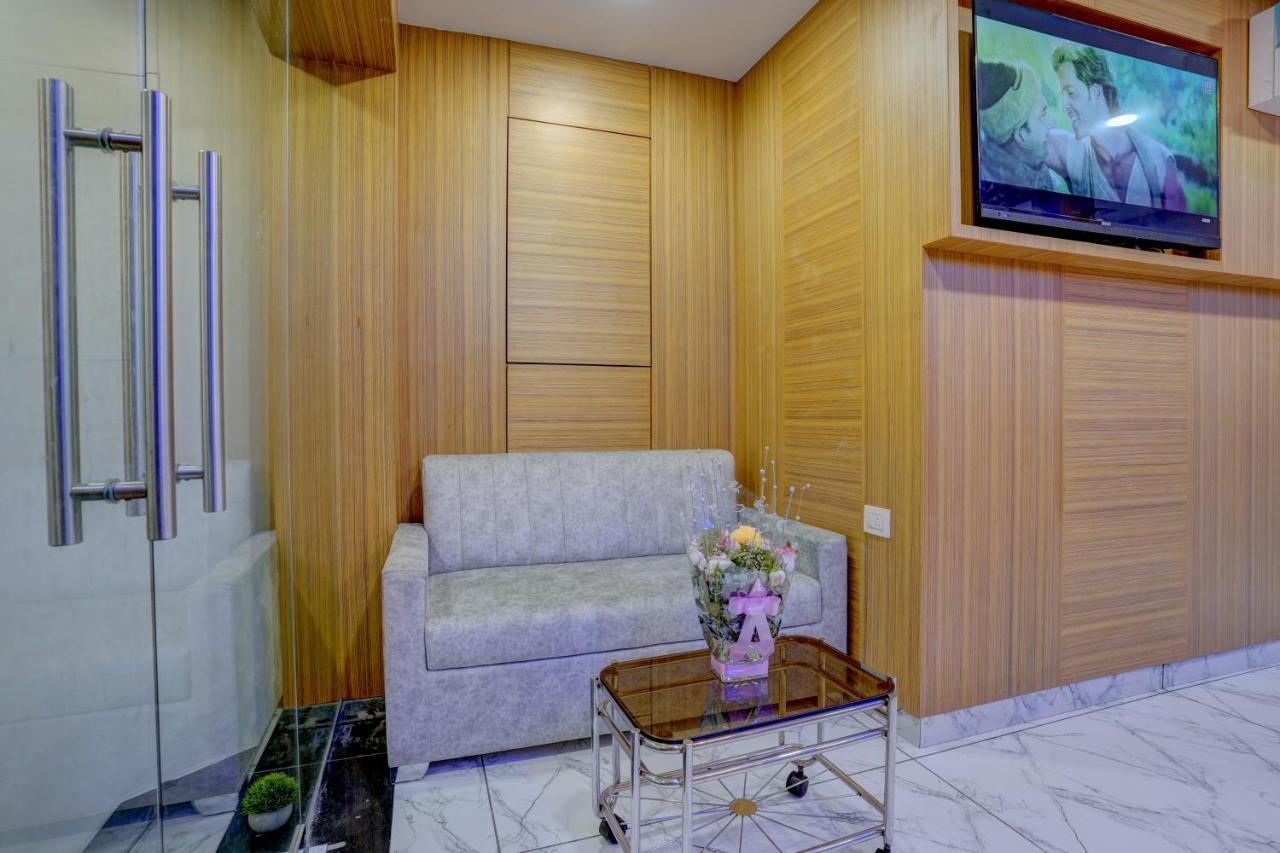 Hotel Arts International Мумбаи Экстерьер фото