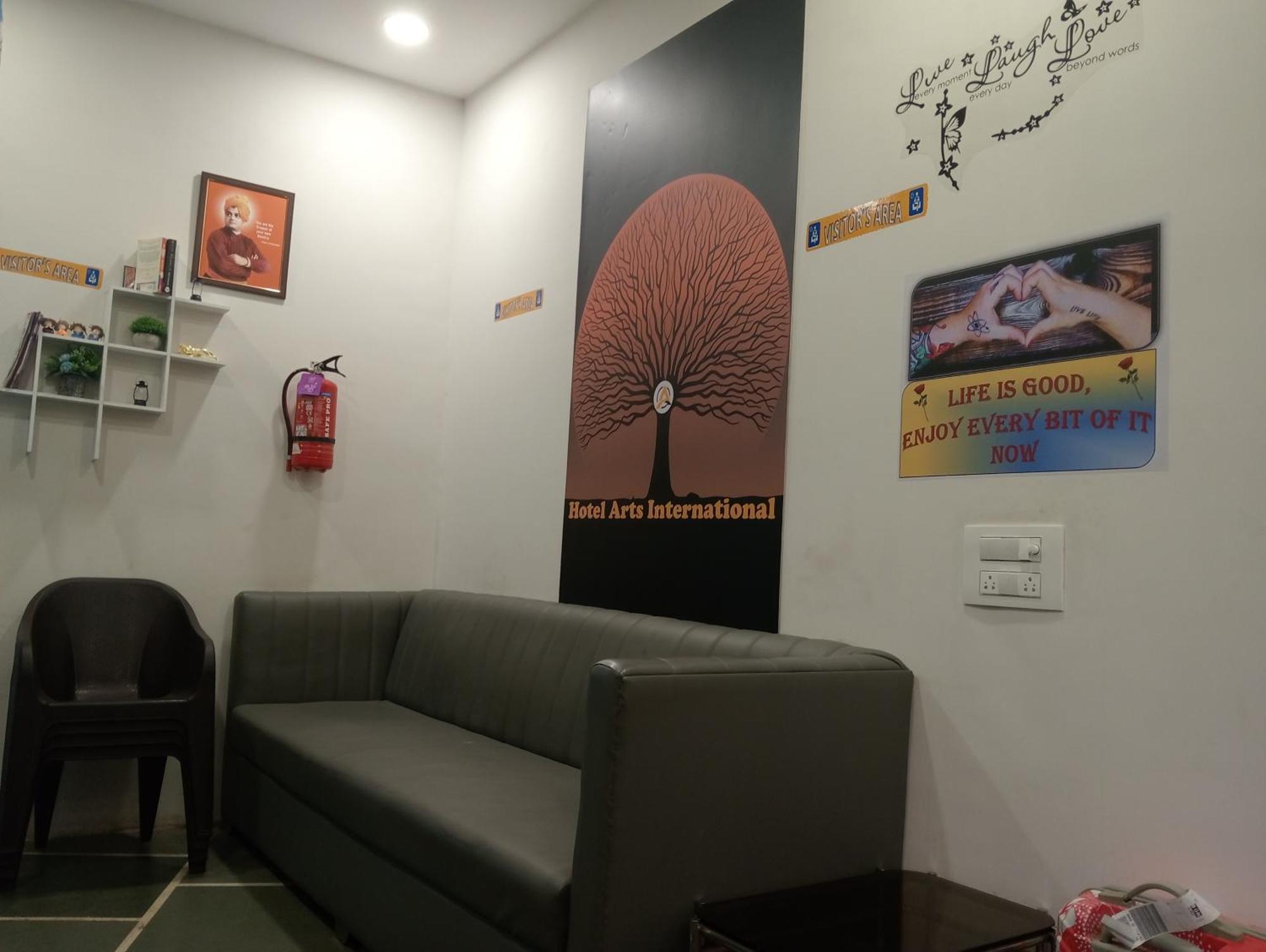 Hotel Arts International Мумбаи Экстерьер фото